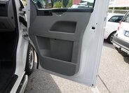 Volkswagen Transporter Kombi 2,0 l 62 kw