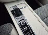 Volvo XC60 SUV / Terénní 2,0 l 145 kw