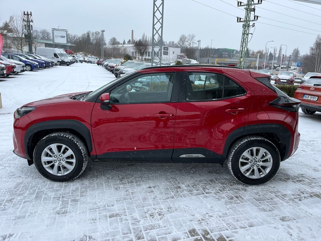 Toyota Yaris Cross SUV 1,5 l 68 kw