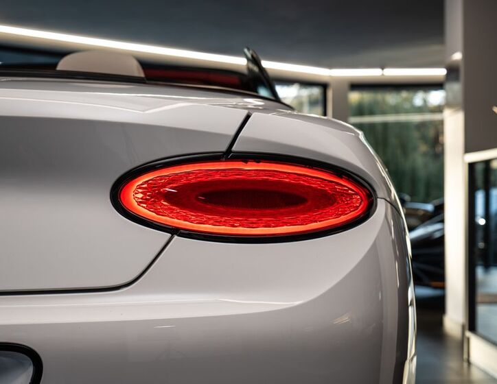 Bentley Continental GTC 21