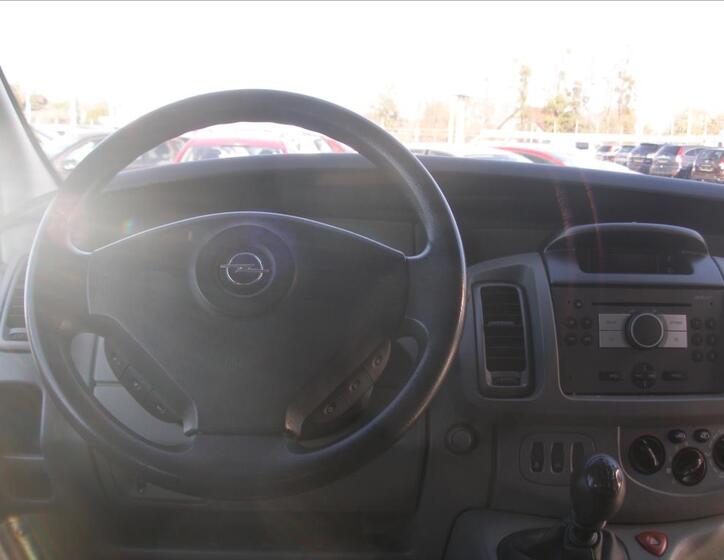 Opel Vivaro 18