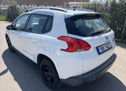 Peugeot 2008 8