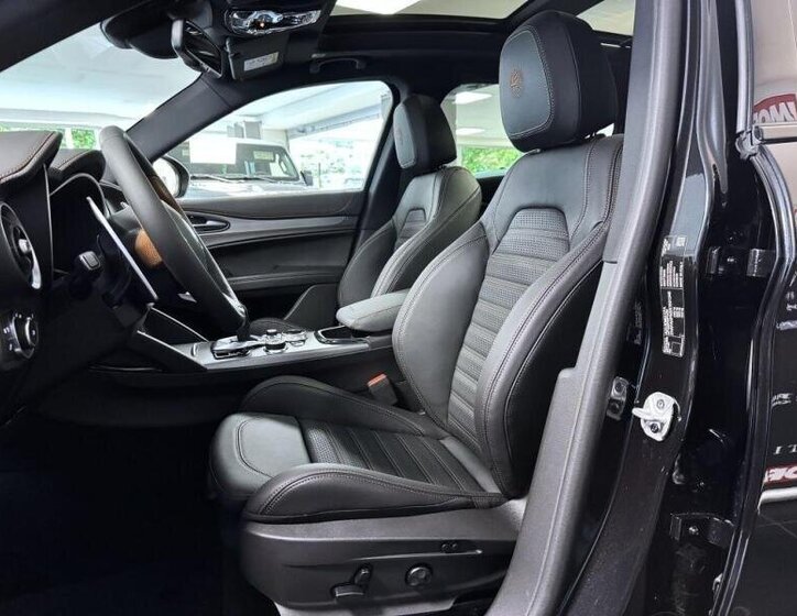 Alfa Romeo Stelvio SUV / Terénní 2,0 l 206 kw