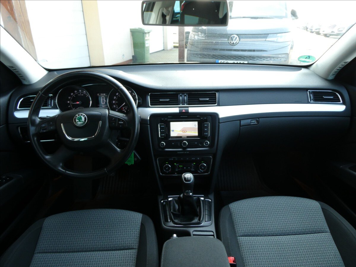 Škoda Superb Kombi 2,0 l 103 kw