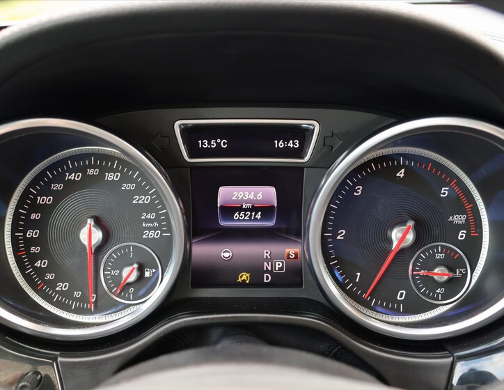 Mercedes-Benz GLS 25