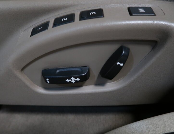 Volvo XC60 SUV / Terénní 2,4 l 120 kw