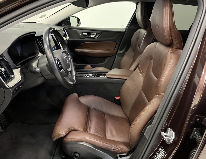 Volvo V60 Kombi 2,0 l 184 kw