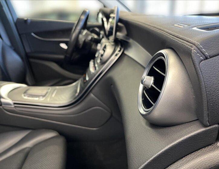 Mercedes-Benz GLC 17