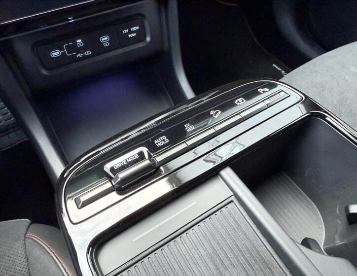 Hyundai Tucson SUV / Terénní 1,6 l 185 kw