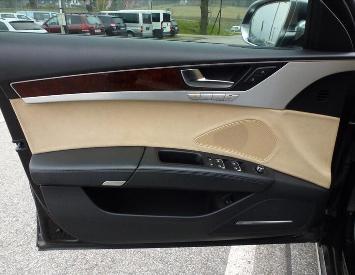 Audi A8 13