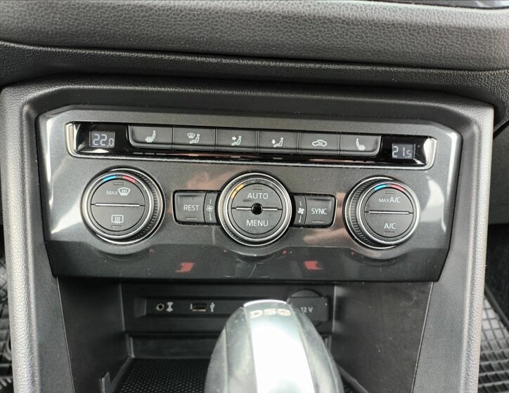 Volkswagen Tiguan SUV / Terénní 2,0 l 110 kw