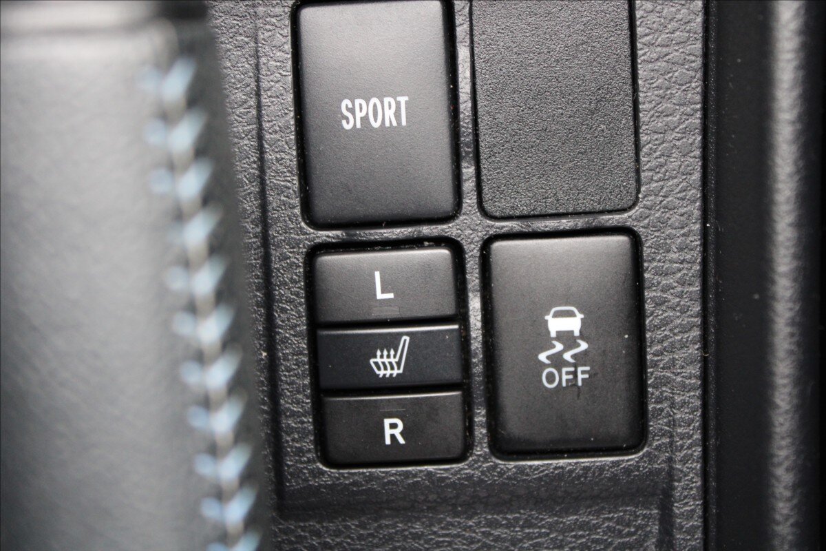 Toyota Yaris Kombi 1,5 l 82 kw