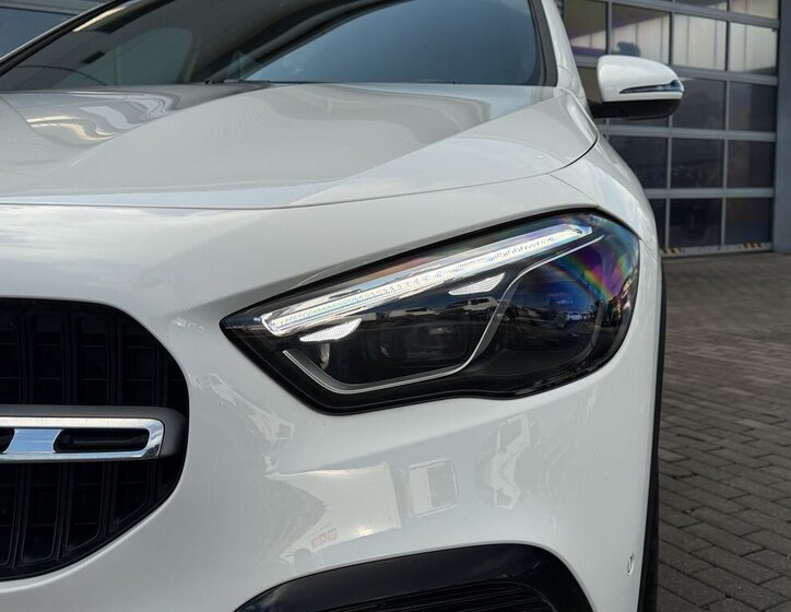 Mercedes-Benz GLA SUV / Terénní 2,0 l 85 kw