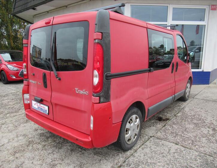 Renault Trafic 4