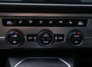 Volkswagen Multivan 22