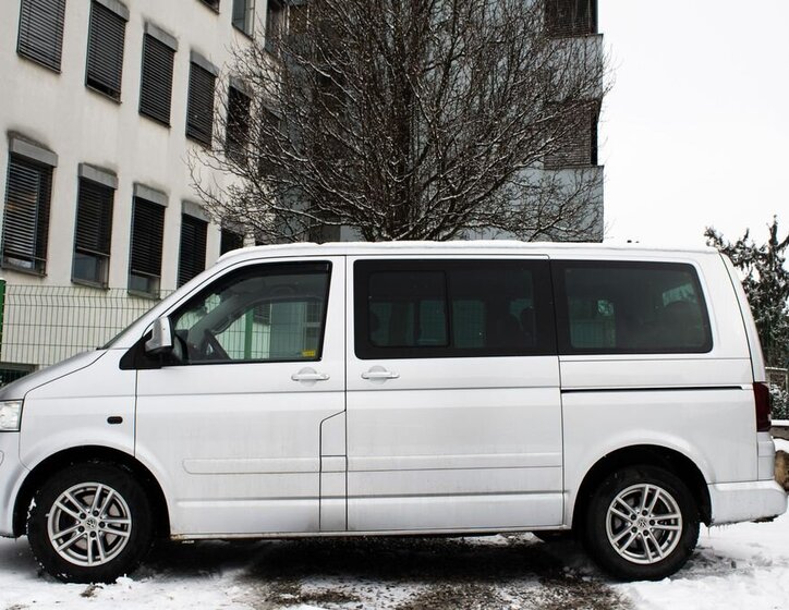 Volkswagen Ostatní VAN-Minibus 2,5 l 128 kw