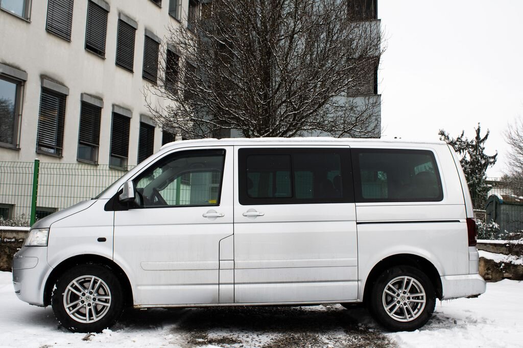 Volkswagen Ostatní VAN-Minibus 2,5 l 128 kw