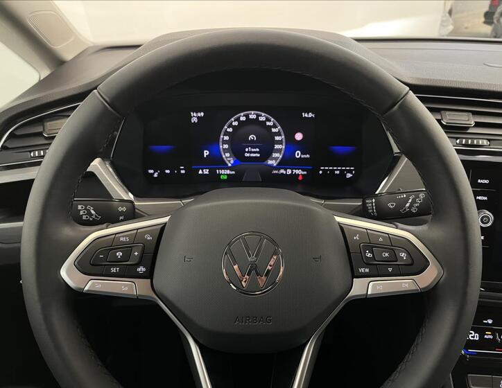 Volkswagen Touran 13