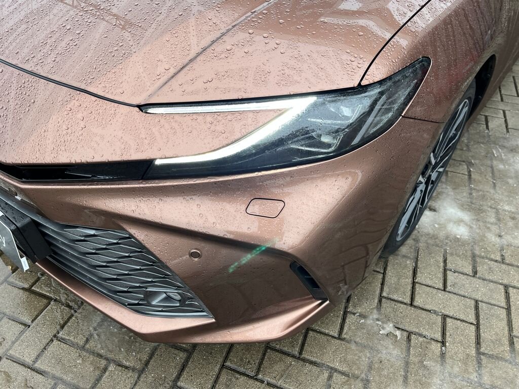 Toyota Camry Sedan 2,5 l 137 kw