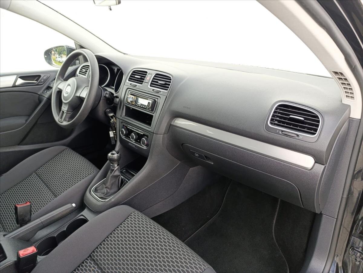 Volkswagen Golf Hatchback 1,6 l 77 kw