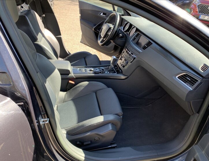 Peugeot 508 Sedan / Limuzína 2,0 l 120 kw