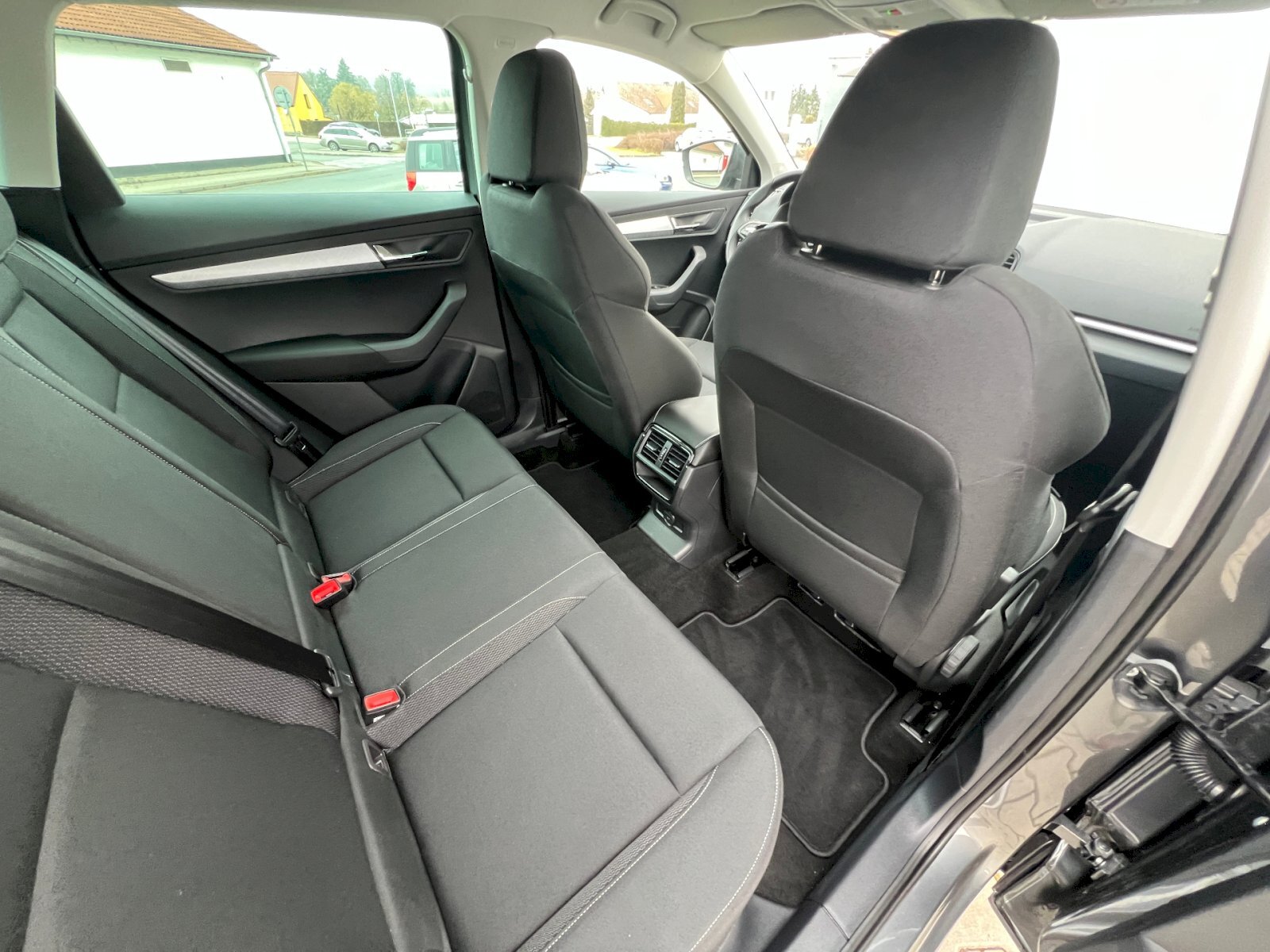 Škoda Karoq Hatchback 1,5 l 110 kw