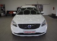 Volvo XC60 SUV 2,4 l 133 kw