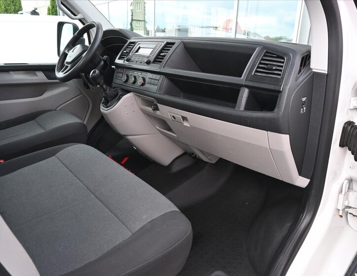 Volkswagen Transporter Valník 2,0 l 110 kw