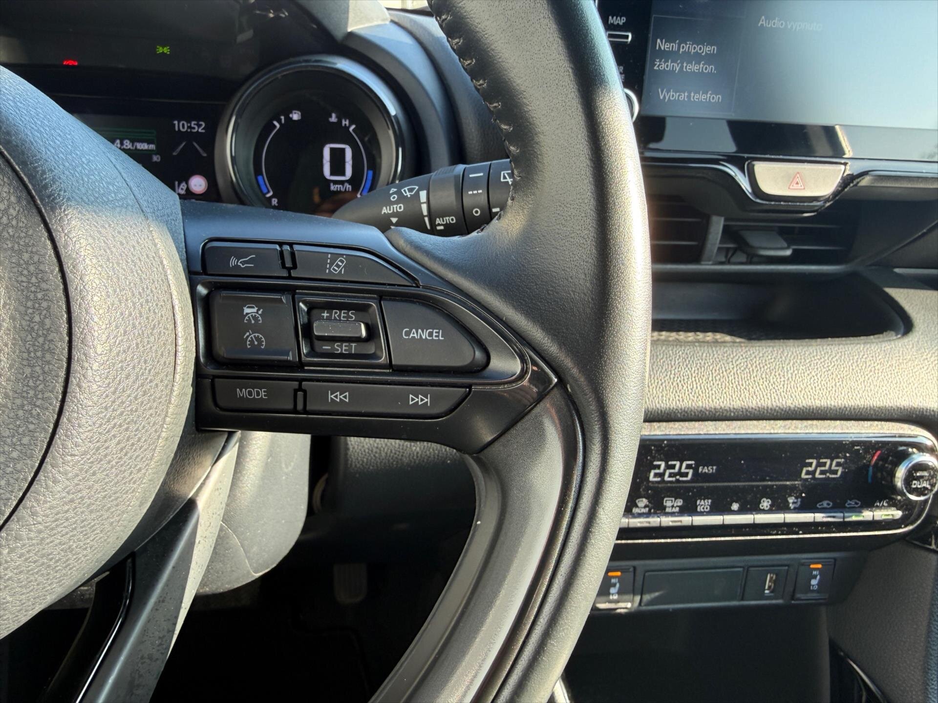 Toyota Yaris Hatchback 1,5 l 68 kw