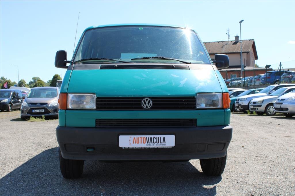 Volkswagen Caravelle Kombi 2,4 l 57 kw