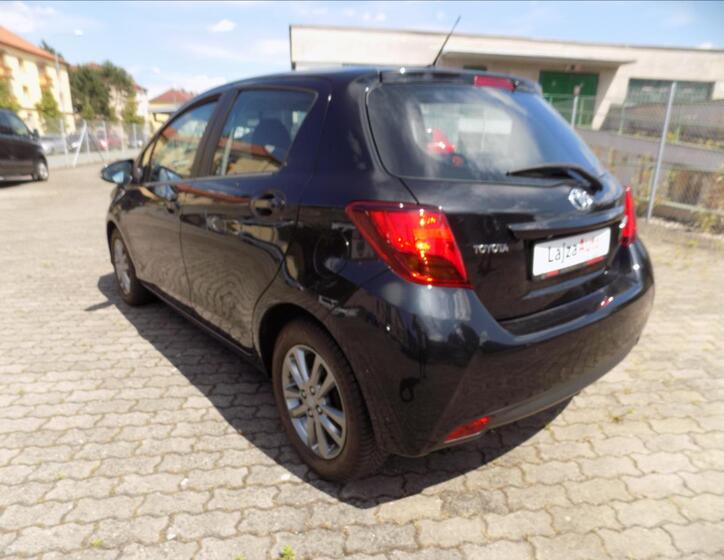 Toyota Yaris 11