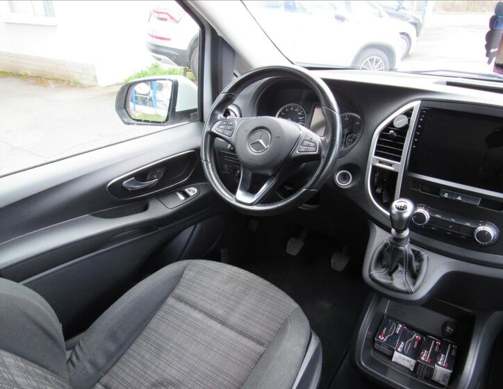 Mercedes-Benz Vito Kombi 2,1 l 100 kw