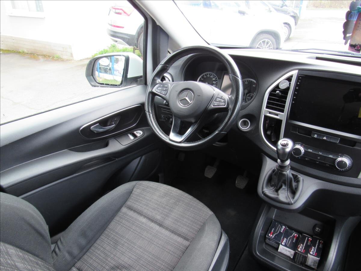Mercedes-Benz Vito Kombi 2,1 l 100 kw