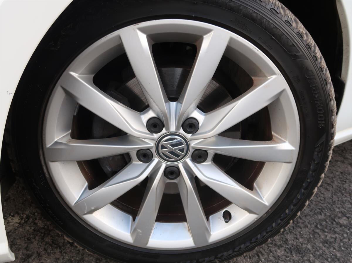 Volkswagen Golf Kombi 1,5 l 96 kw