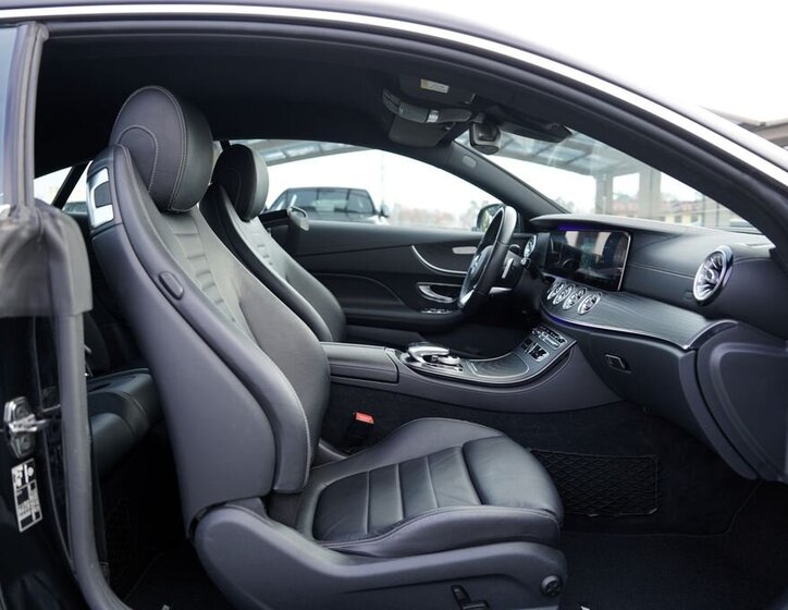 Mercedes-Benz Třídy E Kupé 2,0 l 180 kw