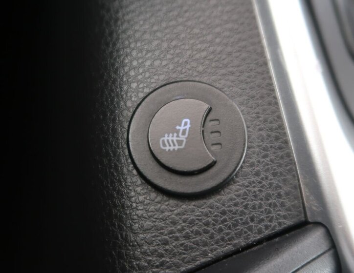 Toyota RAV4 SUV 2,0 l 129 kw