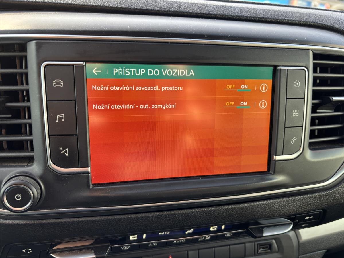 Citroën SpaceTourer MPV 2,0 l 130 kw