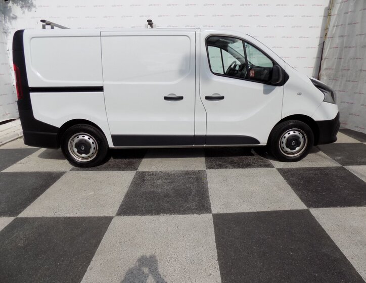 Renault Trafic 6