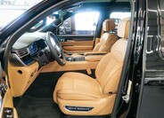 Jeep Grand Wagoneer 17