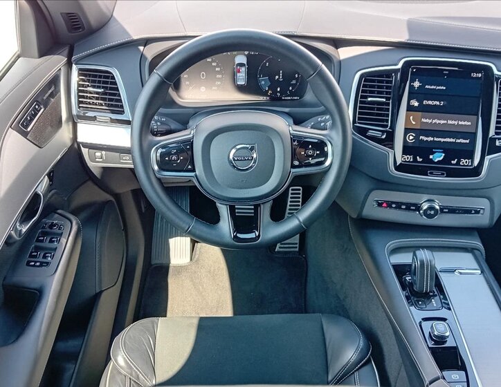 Volvo XC90 SUV 2,0 l 173 kw
