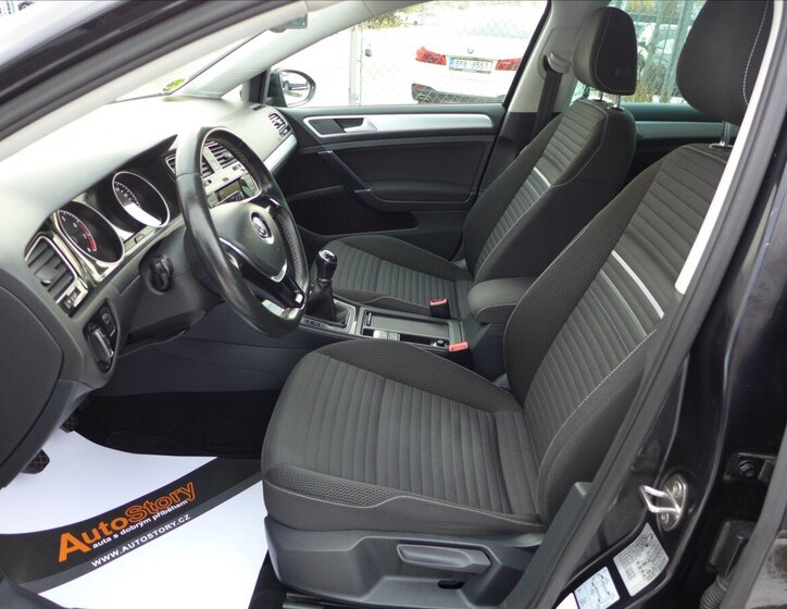 Volkswagen Golf Hatchback 1,2 l 81 kw