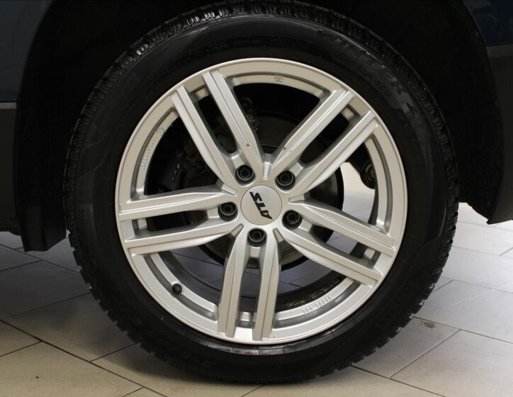 Škoda Karoq SUV / Terénní 1,5 l 110 kw