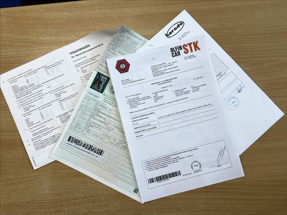 Volkswagen Touran Kombi 1,6 l 85 kw