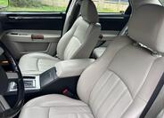 Chrysler 300C 25