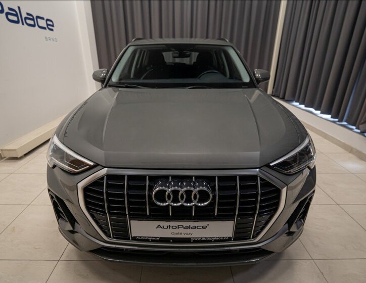 Audi Q3 SUV / Terénní 1,5 l 110 kw