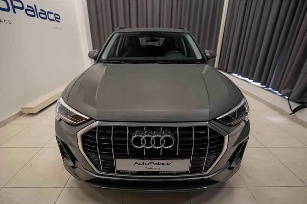 Audi Q3 SUV / Terénní 1,5 l 110 kw