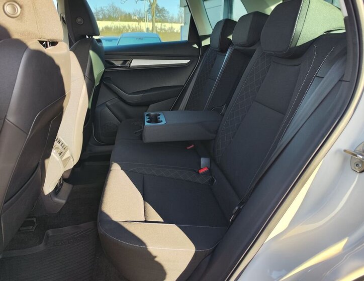 Škoda Karoq SUV 1,5 l 110 kw