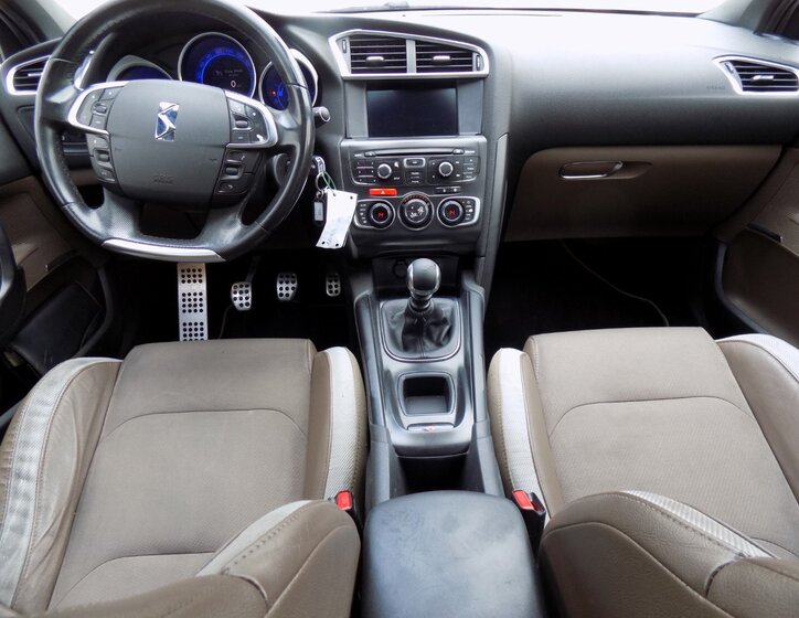 Citroën DS4 Hatchback 2,0 l 120 kw