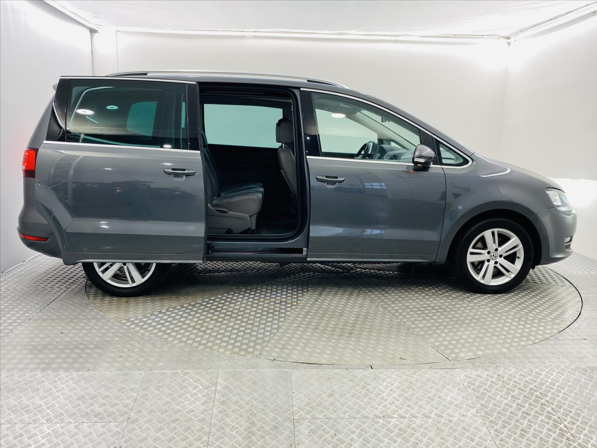 Volkswagen Sharan MPV 2,0 l 130 kw