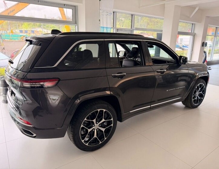 Jeep Grand Cherokee SUV / Terénní 2,0 l 280 kw